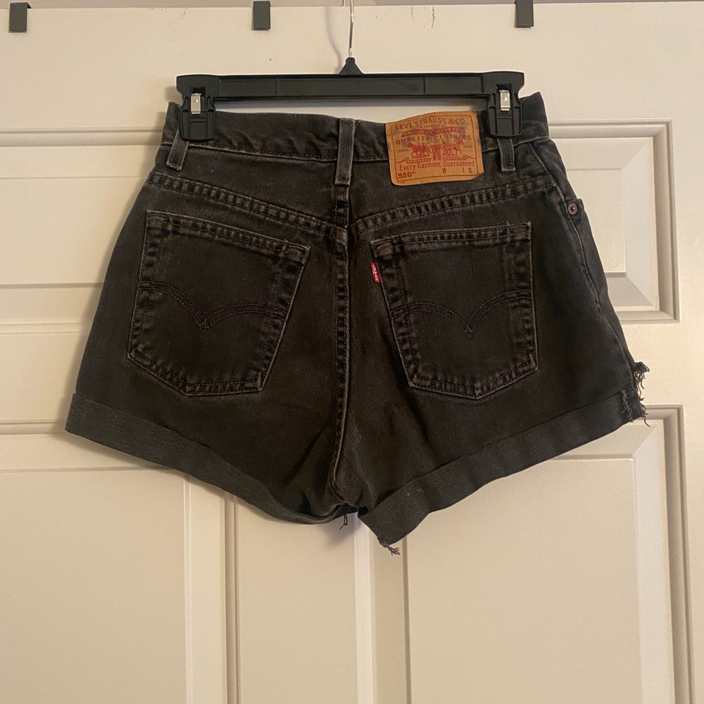 Levi’s 550 black denim shorts